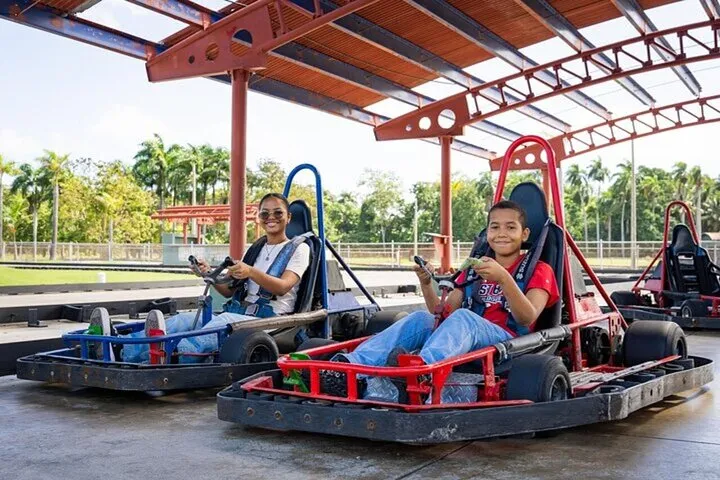 Go-kart racing track